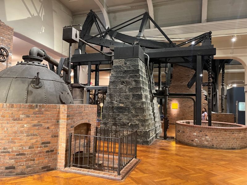 Object_Zero_'s tweet image. How did the Industrial Revolution start?

This photograph (left) was taken in 1886, it is a picture of the “Fairbottom Bobs”.

The Fairbottom Bobs was a Newcomen Steam engine that was installed in 1760, to pump water out of a coal mine.

This is the oldest existing photograph of…