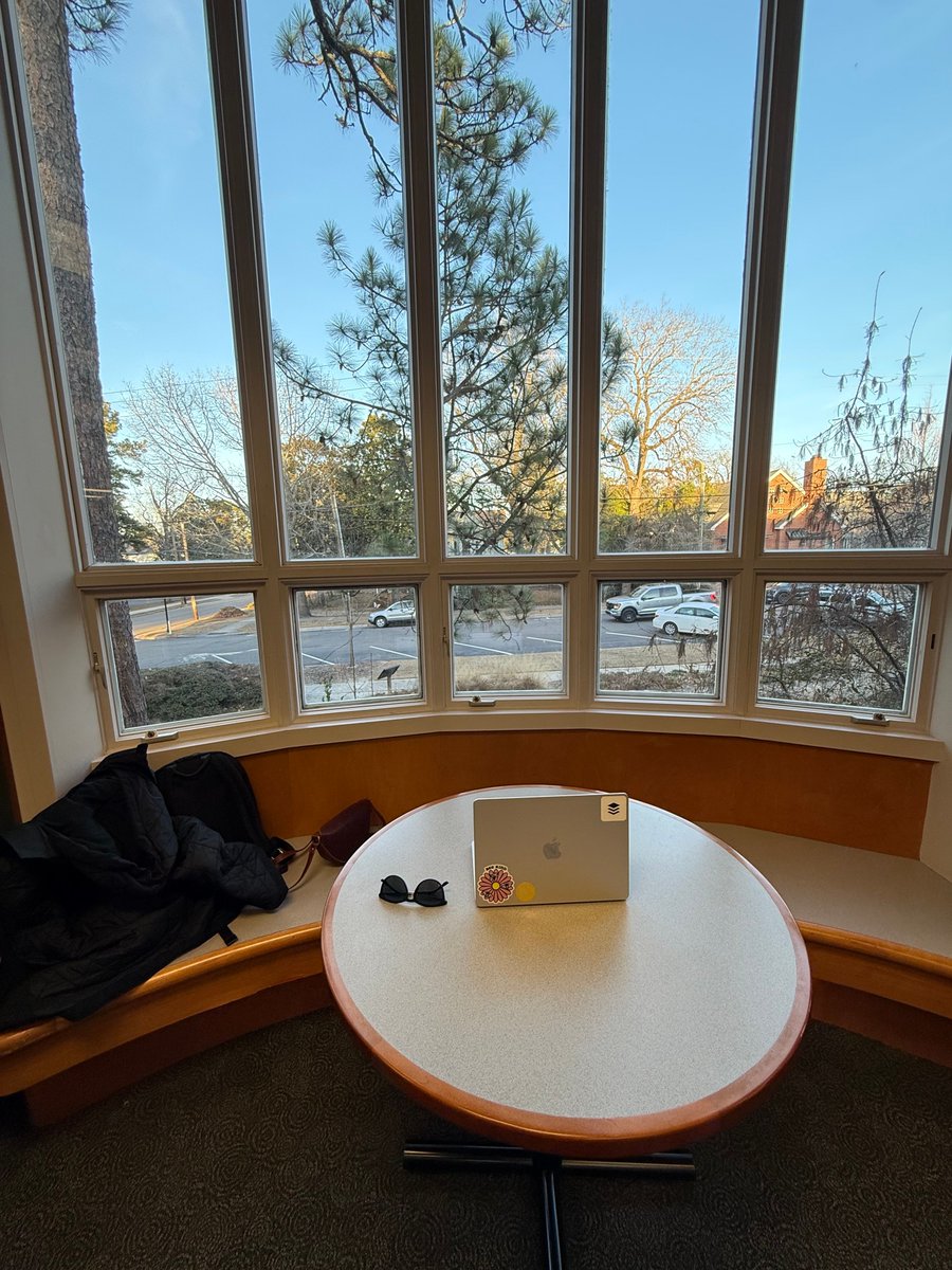 Hailley Griffis tweet media