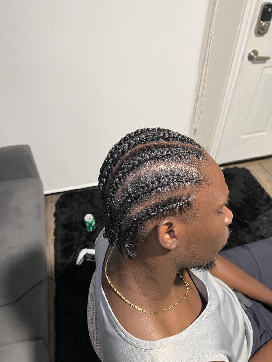 sholacrayola's tweet photo. Braids still hot! Get em while it’s fresh 🗣️😘 https://t.co/jn1x7cRpKL