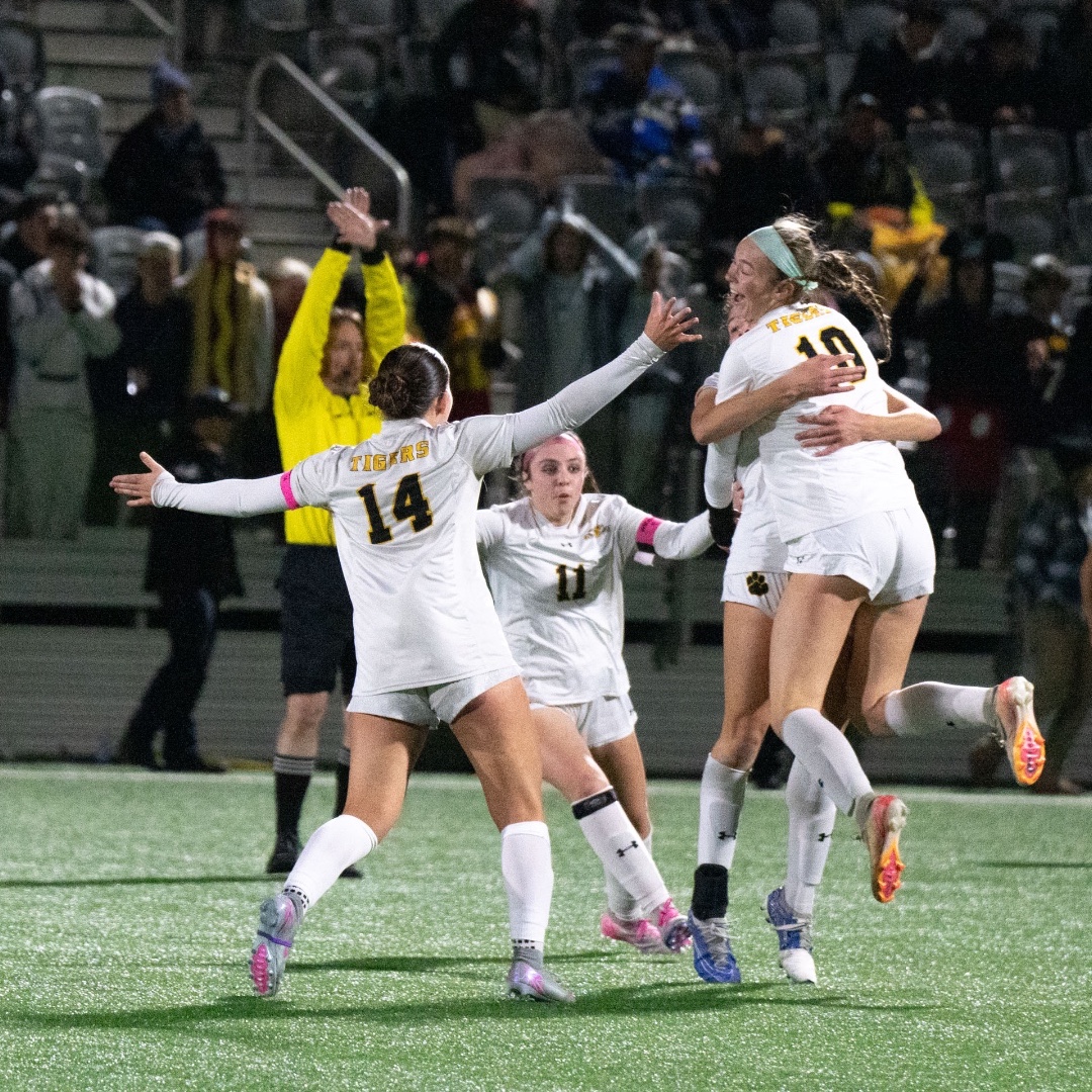 Highmark Stadium tweet media