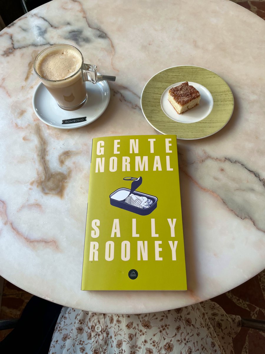 café y libro: la combinación perfecta
