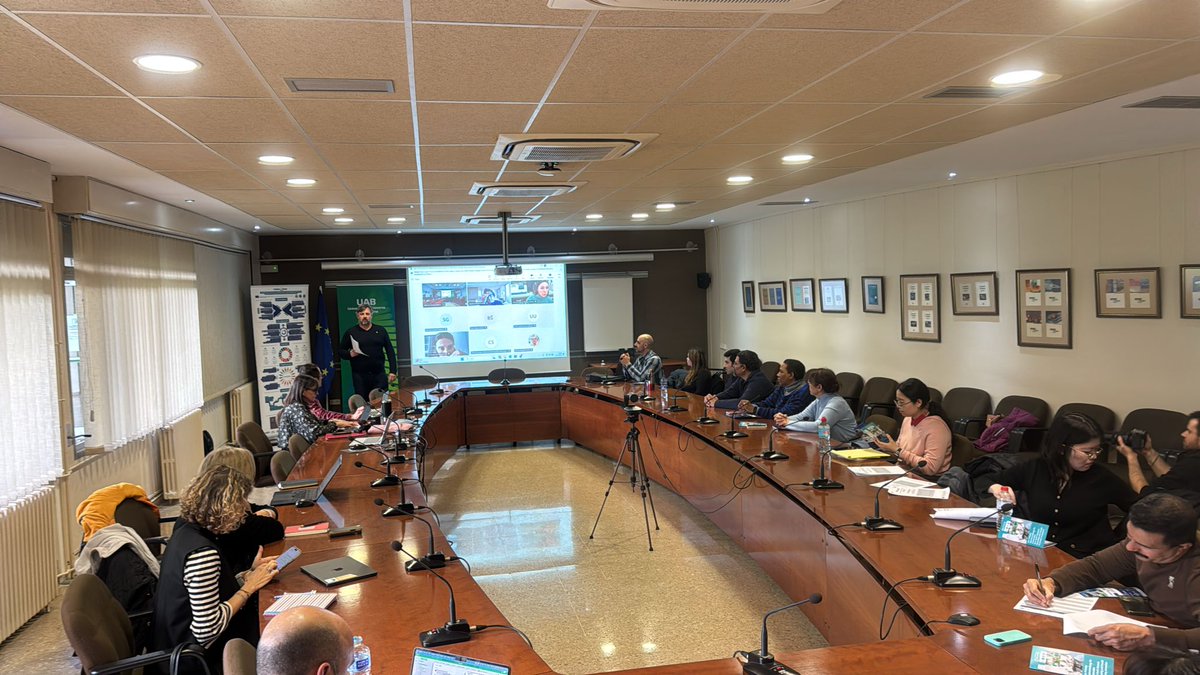 freecover_EU's tweet photo. FREECOVER Workshop live at #UAB today!
Discussing sustainable recovery of #RareEarthElements &amp; critical materials.

#FREECOVERProject #HorizonEurope #MSCAStaffExchanges #CircularEconomy #REERecycling https://t.co/8jTLRdG7vr