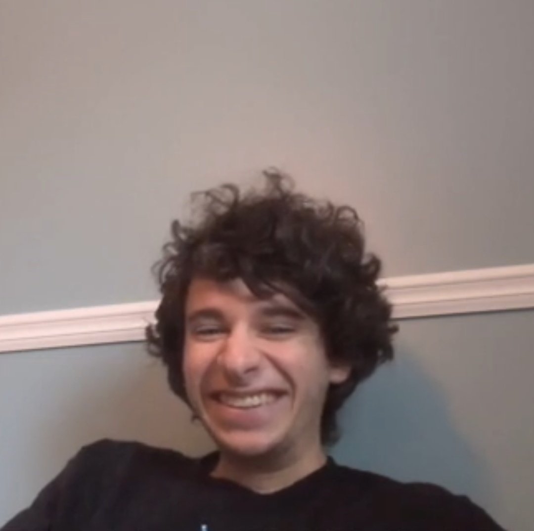 TennisCentel's tweet image. Well well well, propped up by our good friend @BenRothemberg 2 cheeks from the same ass