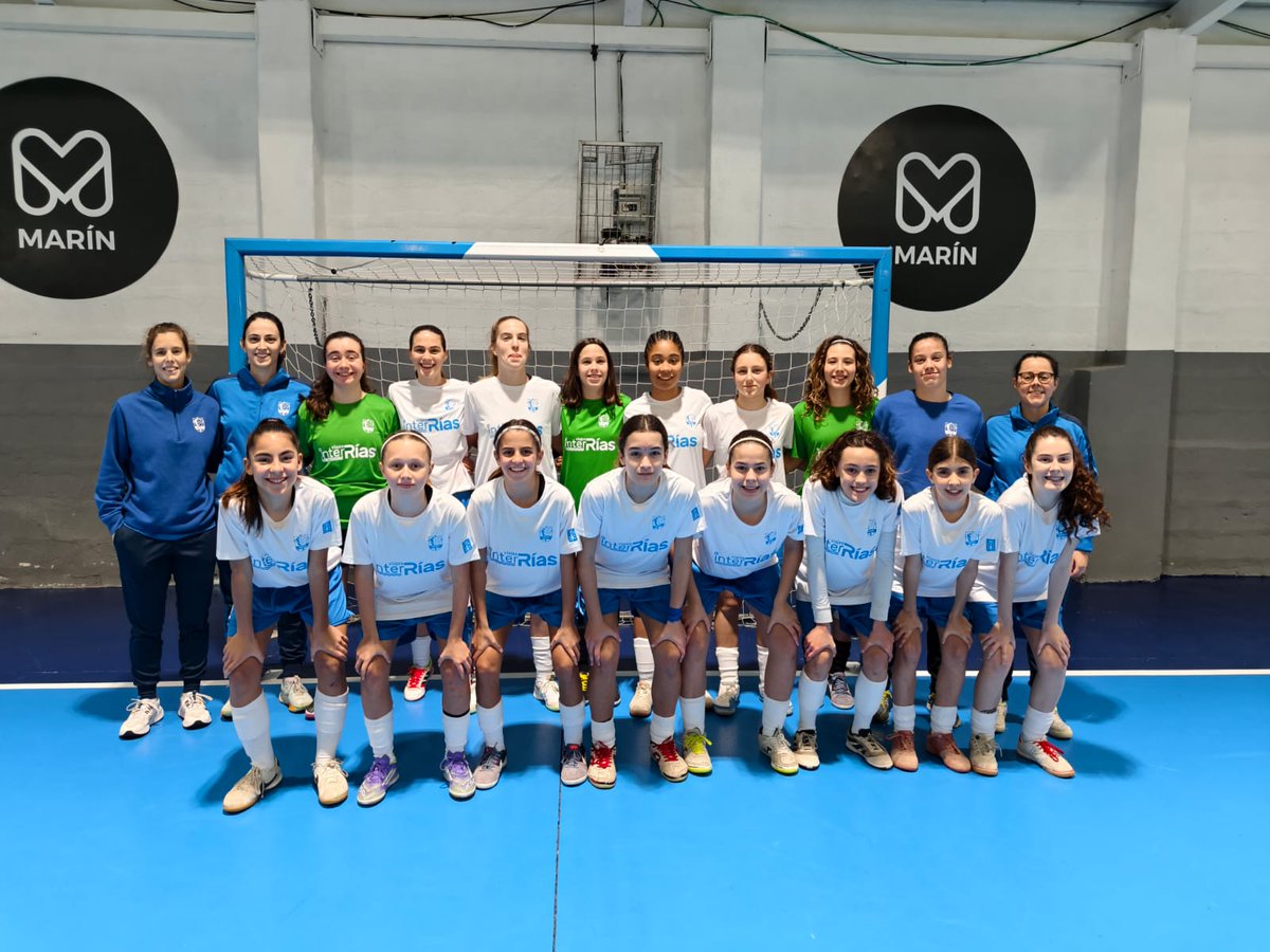 FutsalRFGF's tweet photo. ⚽️ A Selección Galega Sub14 ♀️ disputou no día de hoxe o seu primeiro partido de preparación en Marín.

✔️ Segue o traballo das de María Pérez de cara ao CESA de febreiro

🙏 Mil gracias por acollernos ao @CDLPfs 

#SelecciónGalega #SentindoGalicia https://t.co/dBTDvNONhJ