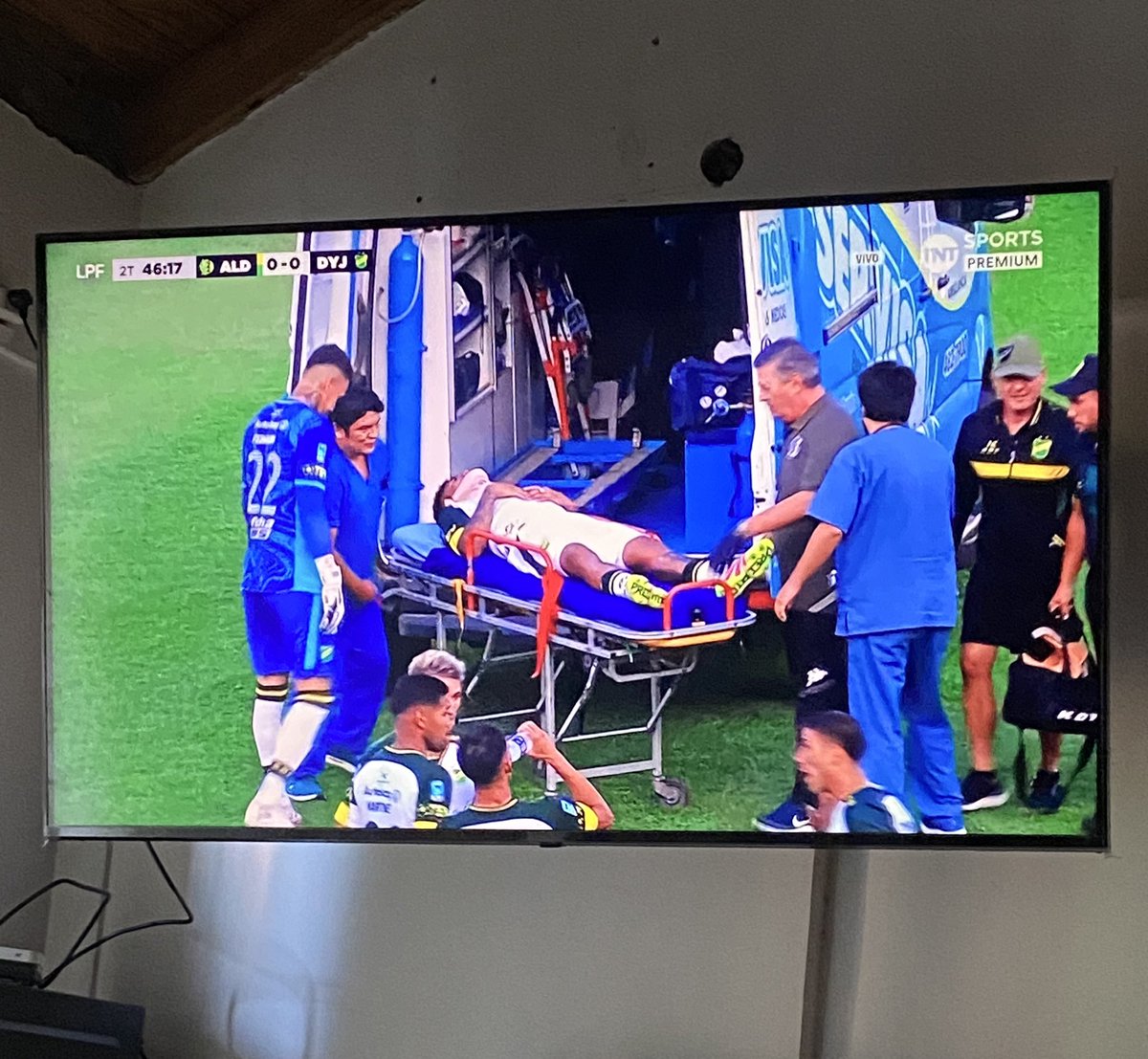 LeandroDyJ's tweet photo. El sacrificio 🚑🪦💀 (Este año es nuestro 🔰) https://t.co/Hz7AnePYlg