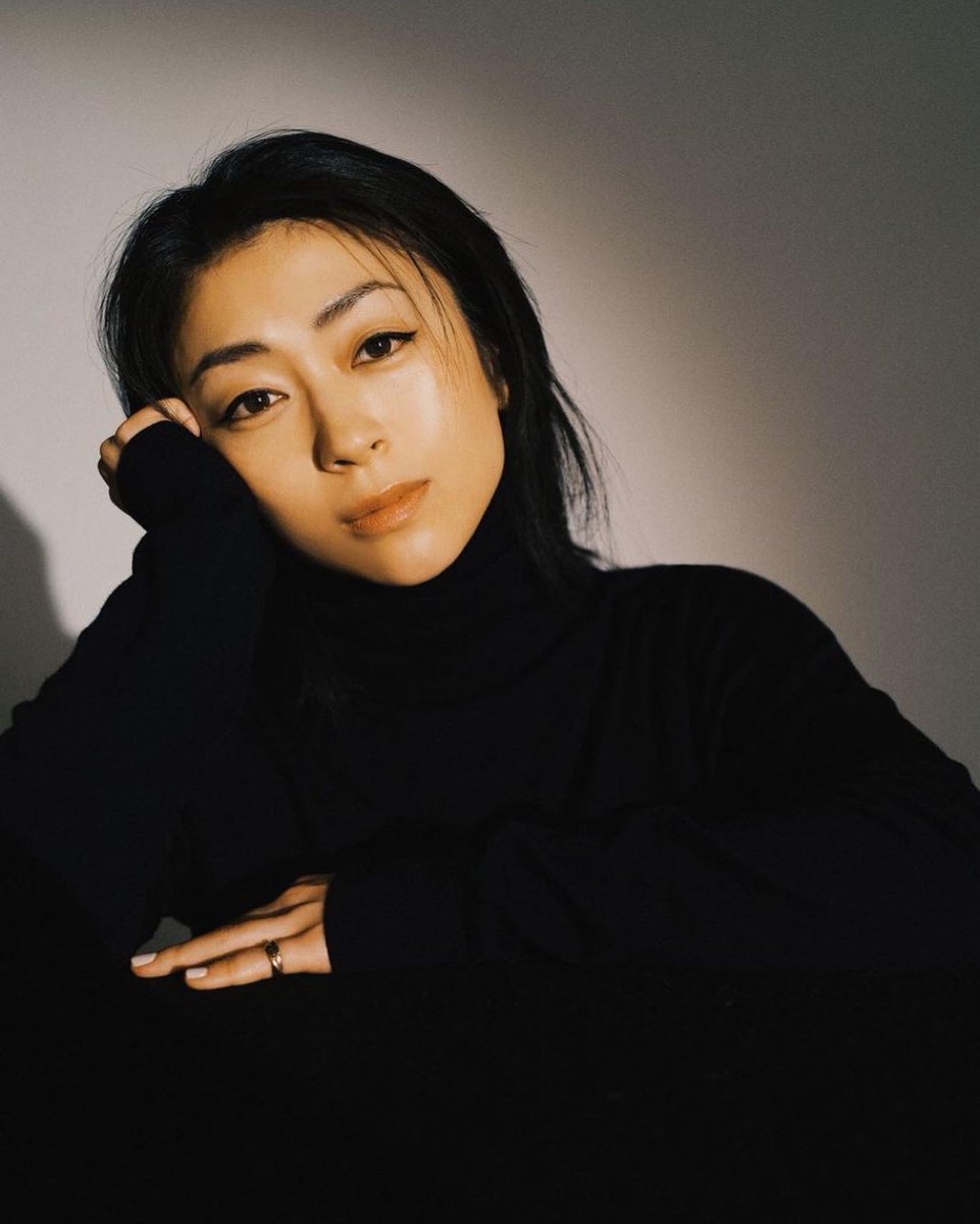 UtadaCharts's tweet image. Hikaru Utada defends Victoria Beckham for recent controversy surrounding her son’s wedding:

“Me and Vic both live in London and she’s always nice to me when I bump into her. As a parent I know how difficult it can be to raise a child, especially if he is a bum.”