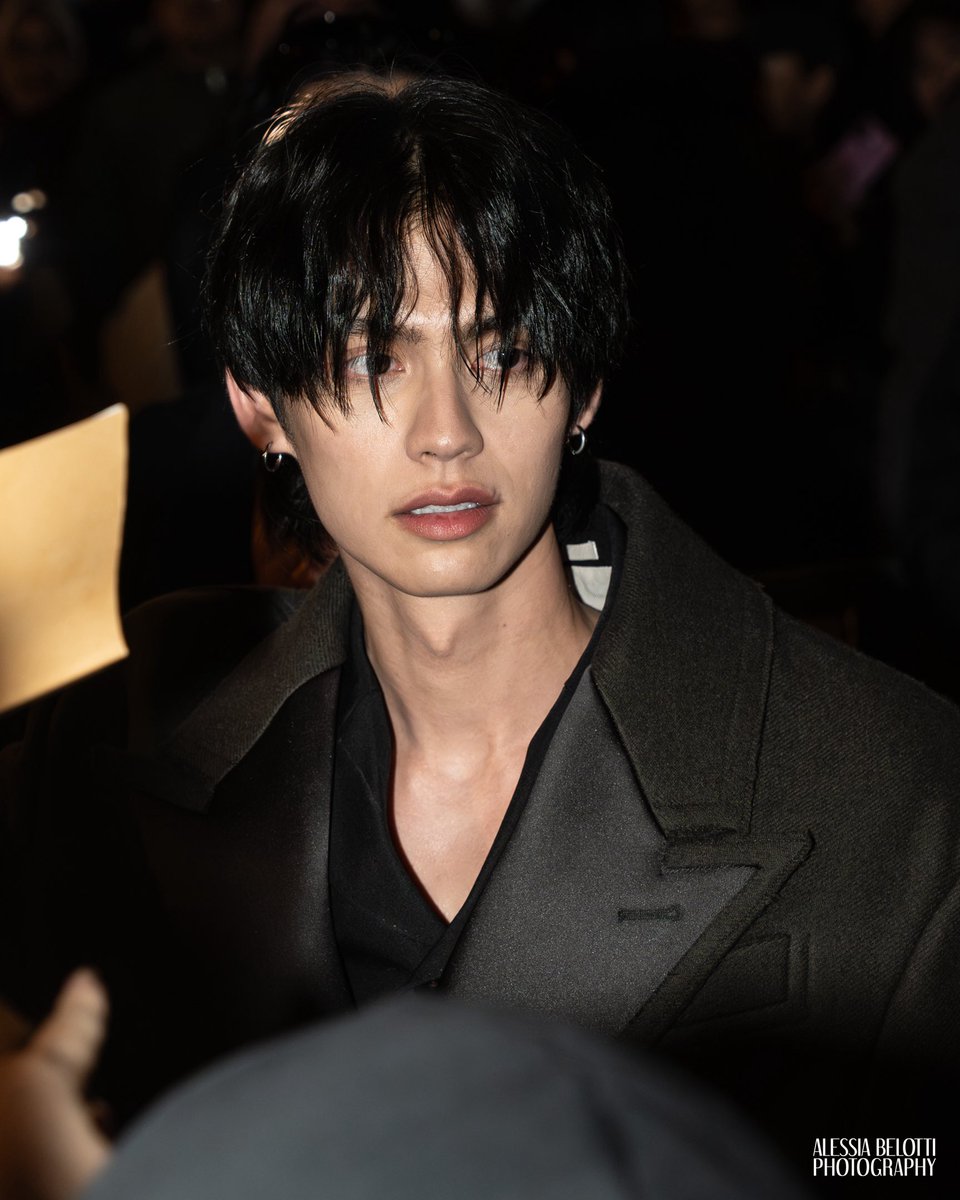 FASHION - PARIS FASHION WEEK F/W 2026-2027 -  AMI PARIS

Vachirawit Chivaaree (Bright) in Paris 

📸 Images © Alessia Belotti for View of the Arts / VOA FASHION

⚠️ Do not copy, repost and share without crediting the photographer

#ParisFashionWeek #PFW26 #BrightVachirawit