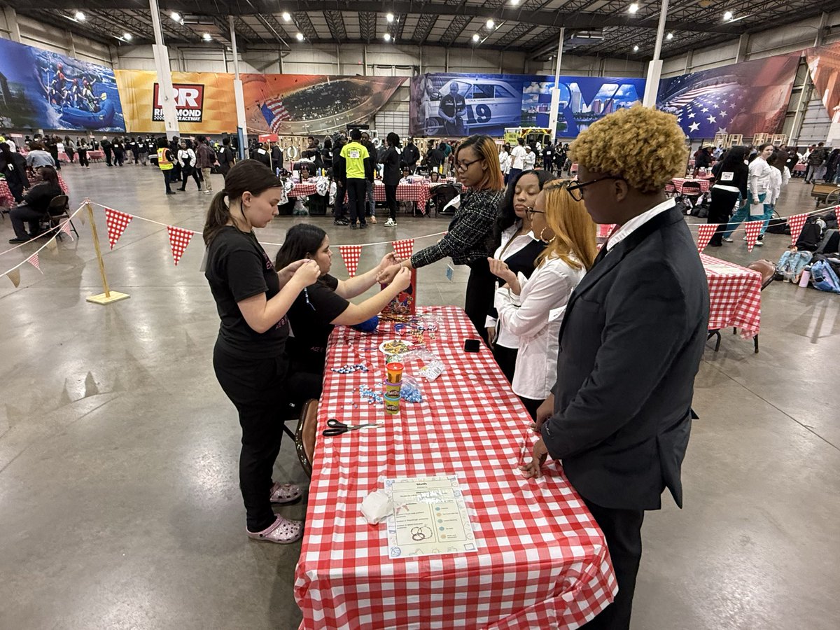 Dr. Emily Loving tweet media