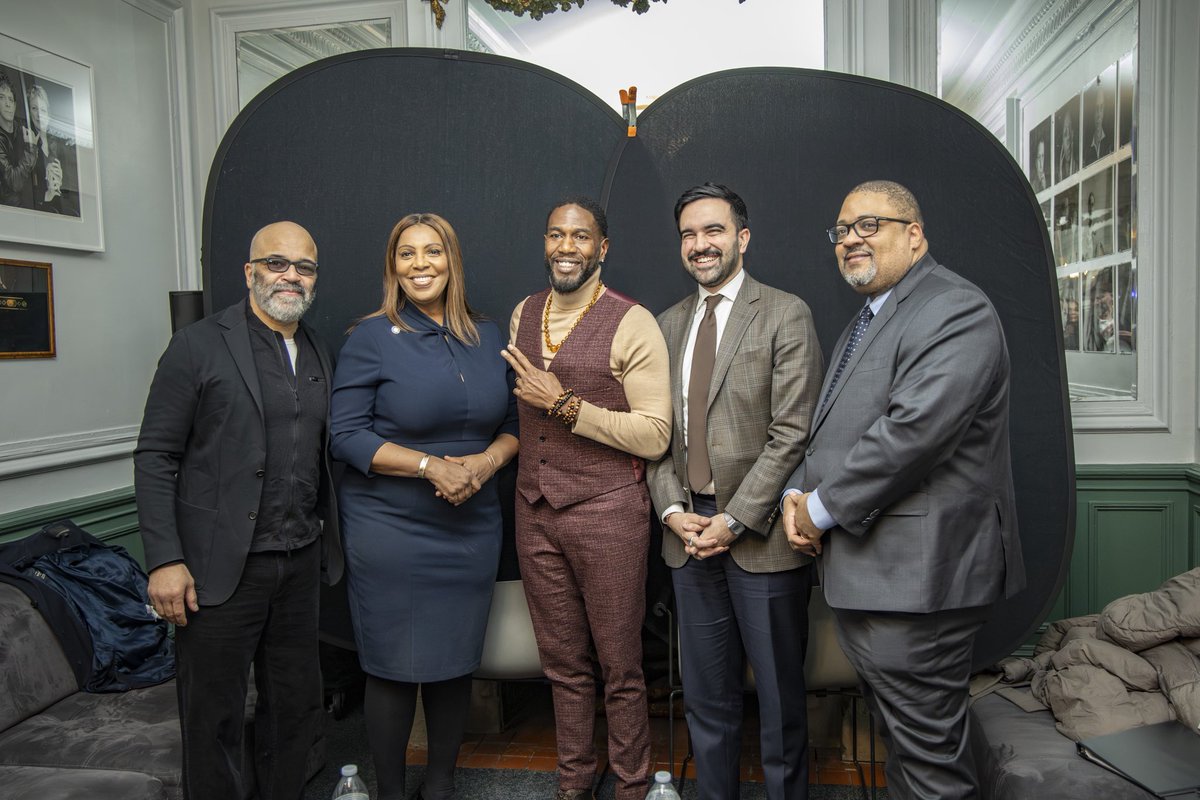 nycpa's tweet image. "Recognize that he who is greatest among you shall be your servant. That’s a new definition of greatness."

Thank you to @TheaterofWar for bringing a multidisciplinary troupe of leaders and artists together to perform the "Drum Major Instinct" in honor of Dr. King this #MLKDay.