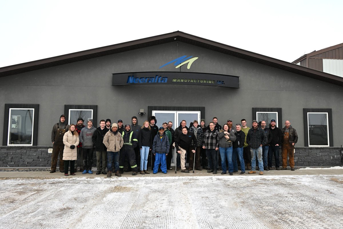 Behind the scenes with our growing team — lucky to work together with such great people, manufacturing quality grain bagging equipment for farmers across the world. 
#ThinkOutsideTheBin #Neeralta