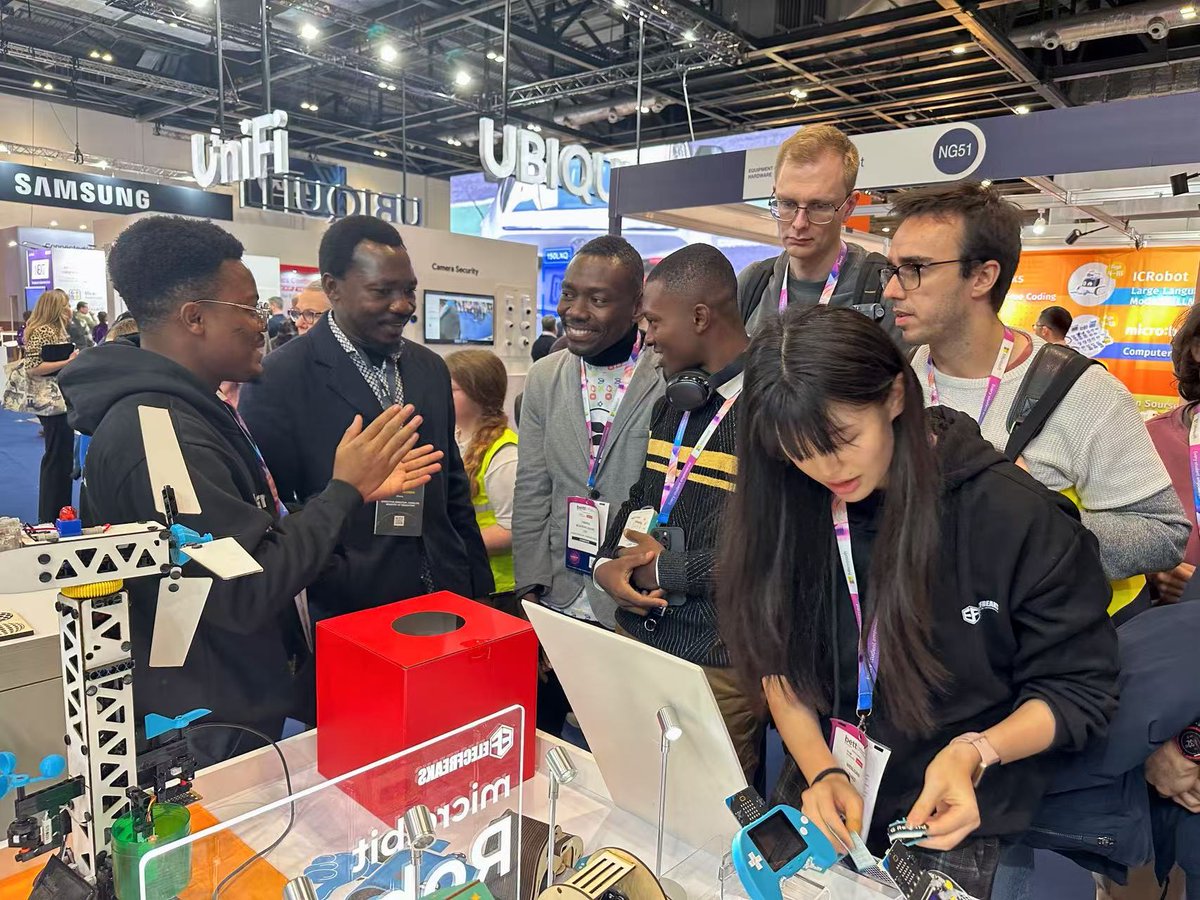 elecfreaks's tweet photo. Thank you to everyone who visited the ELECFREAKS booth and participated! Congratulations to the lucky winners!🥳🎉🎁

#elecfreaks #bett2026 #microbit #STEMforKids #KidsWhoCode #RobotBuilding #FutureInventors #CodingForKids #education https://t.co/fYZDm9dHSH