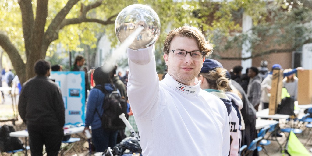GeorgiaSouthern's tweet image. New faces and new opportunities. The Student Organization Fair was full of energy, connections, and campus spirit.🦅 ✨ 

#GeorgiaSouthern #StudentOrgFair #GetInvolved
