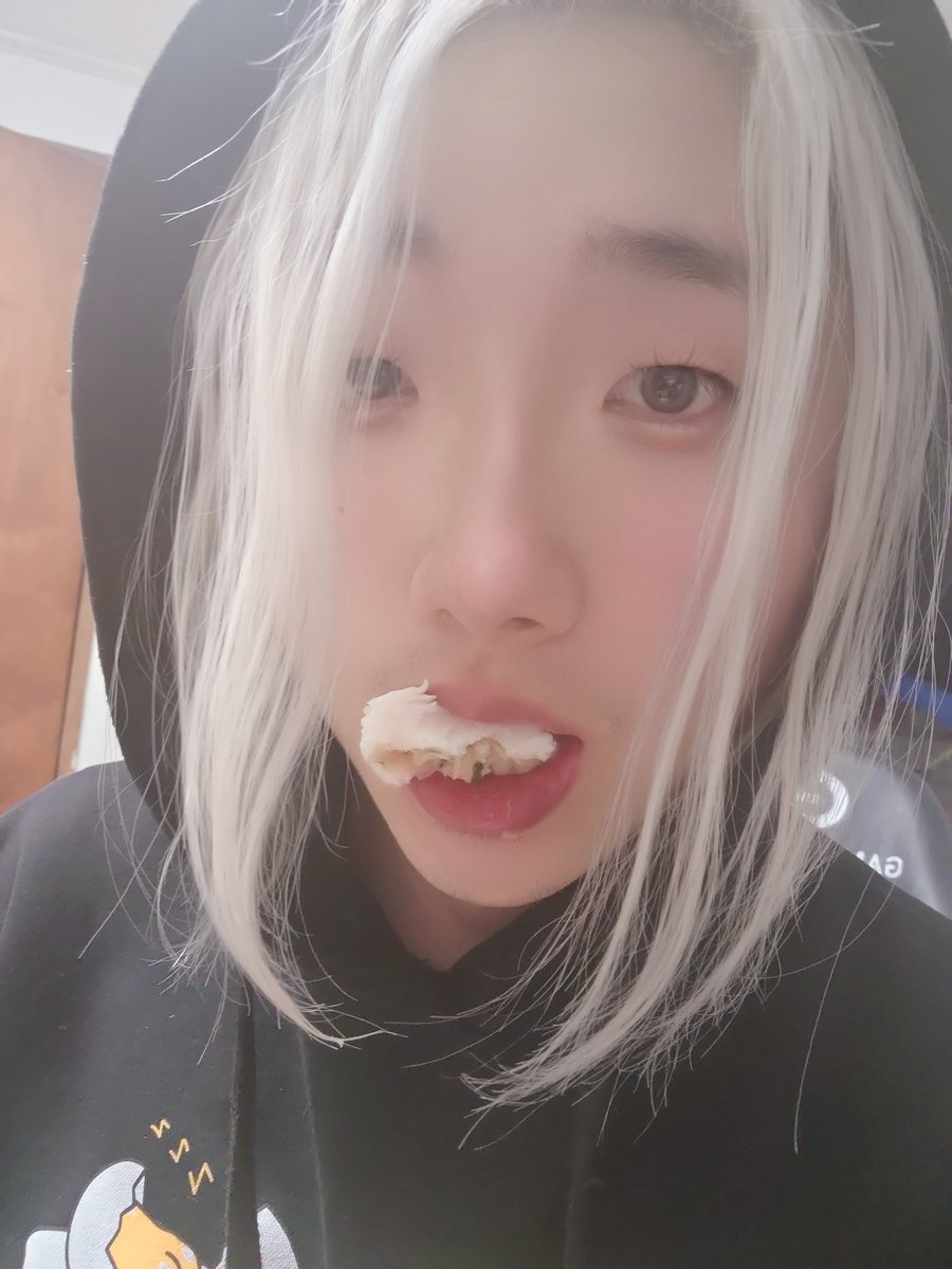 엔나♡ tweet media