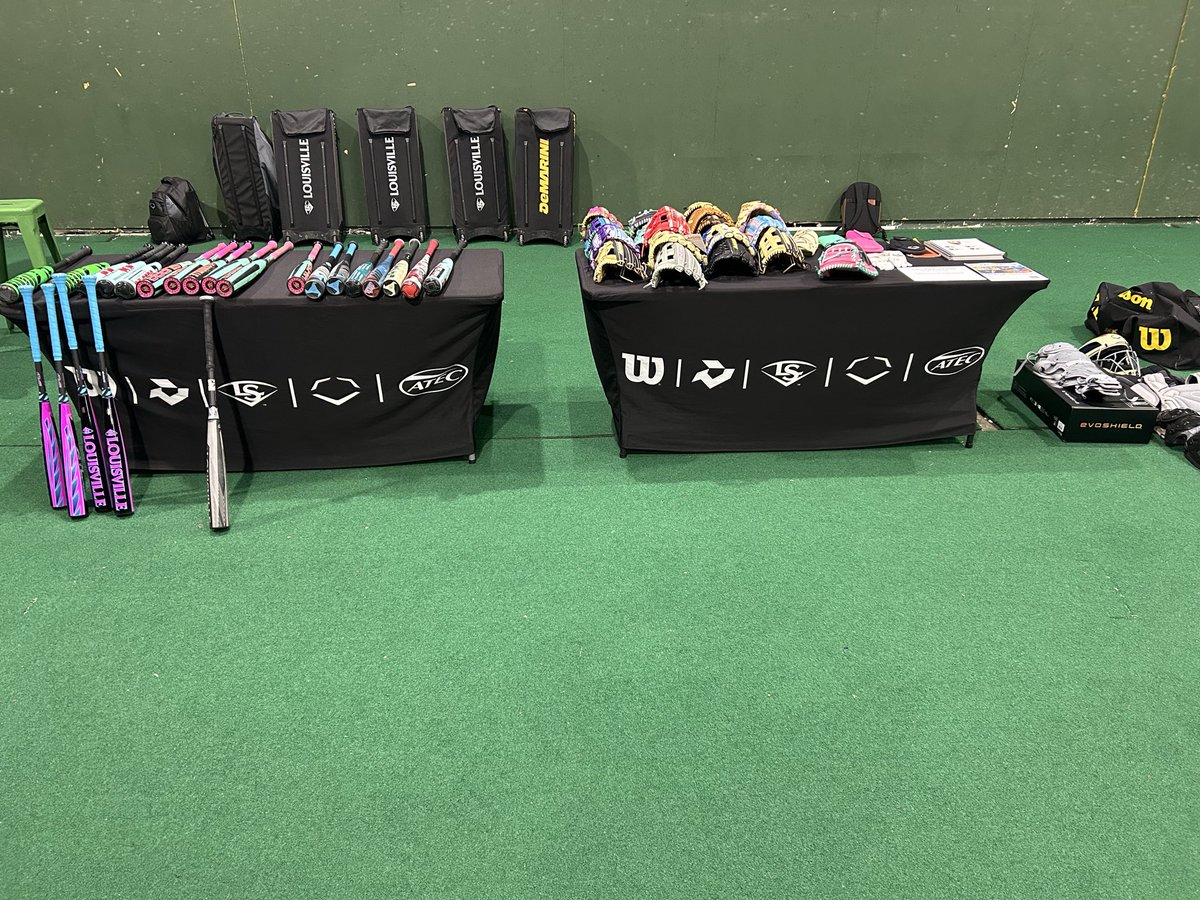 Aty_baseball's tweet photo. Demo Day @wilsonballglove @sluggernation @DeMarini @EvoShield https://t.co/D17Fwp67Jx