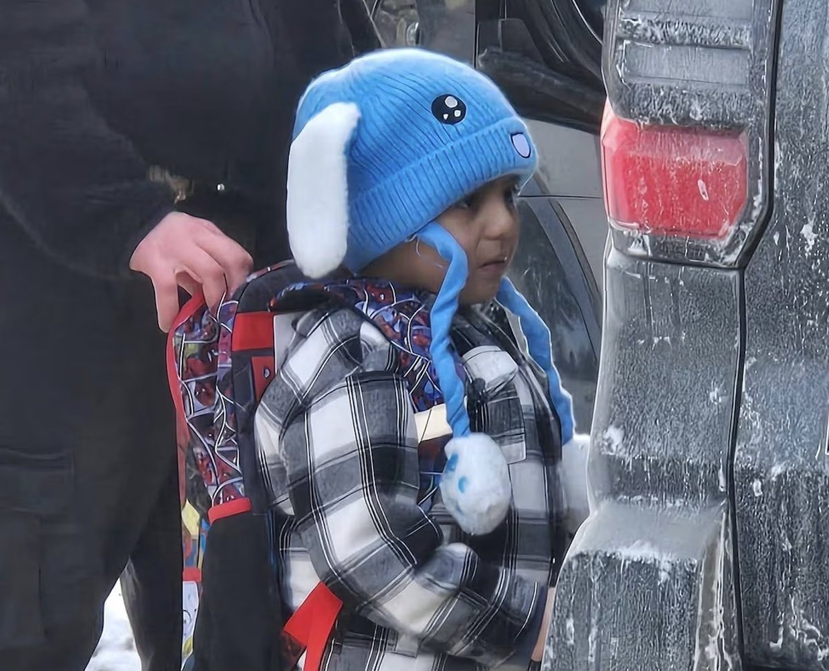 sunrisemvmt's tweet image. This is exactly what these 7 Democrats just voted to fund. Absolutely shameful. 
- Jared Golden 
- Marie Gluesenkamp Perez 
- Henry Cuellar 
- Tom Suozzi 
- Laura Gillen 
- Don Davis 
- Vicente Gonzalez