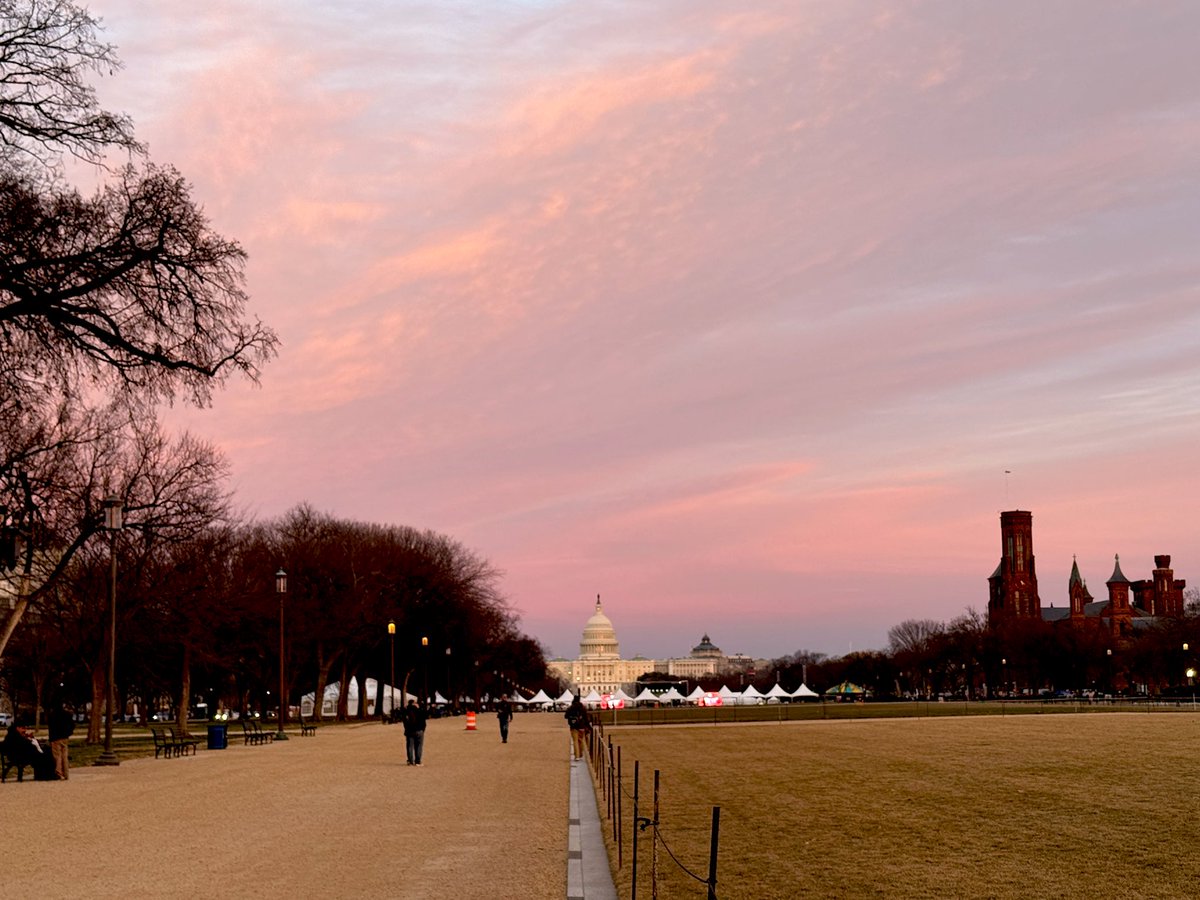 Pretty sunset Thursday! <a href="/capitalweather/">Capital Weather Gang</a>