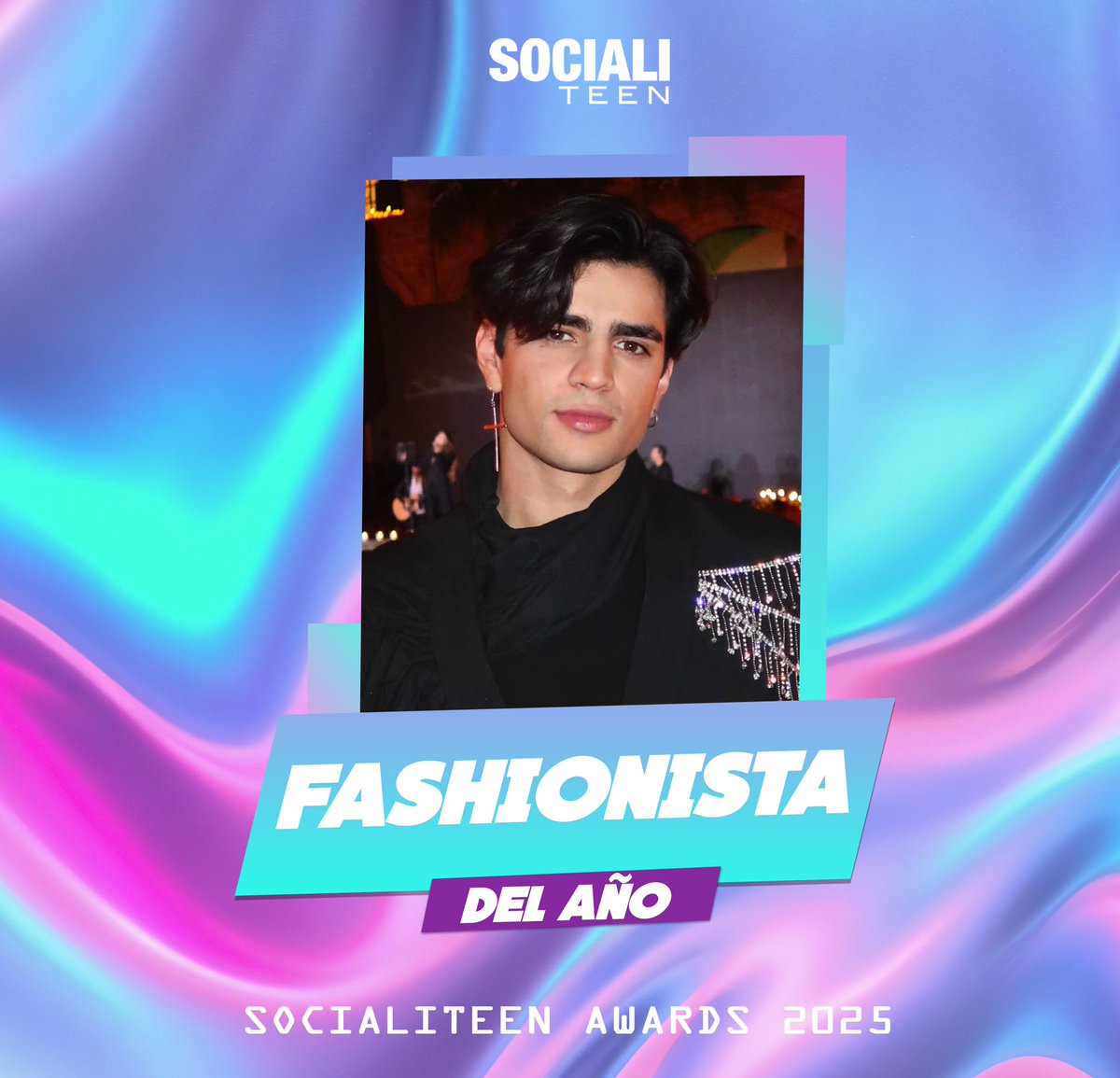 Socialiteen Awards edición 2025,  Te presentamos a los ganadores de la categoría “Fashionista del año”: <a href="/ArnMercurio/">Aaron Mercury</a> ¡Muchas Felicidades! #socialiteen

No te pierdas la proyección de ganadores este 23 de Enero en pantalla de times square 
socialiteen.com