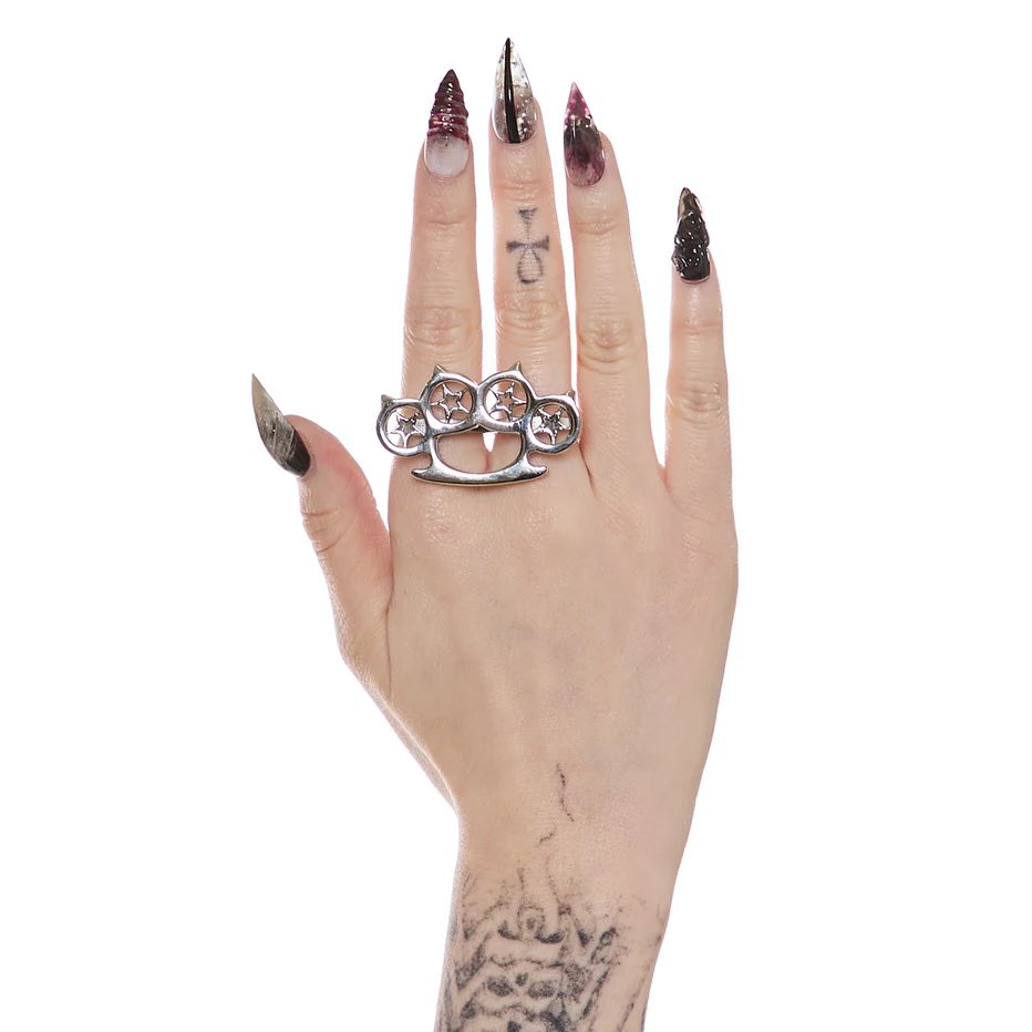 heavensentandco's tweet image. The Knockout Ring.