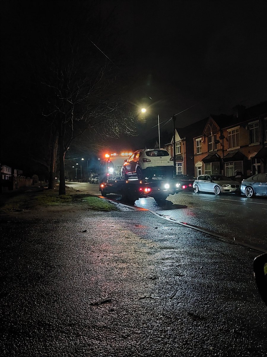 EttingshallWMP's tweet image. Vehicle recovered by PCSO's this evening on Goldthorn Hill for no tax - tax it or lose it! 🚗👮‍♀️ #blakenhall @wolvespolice