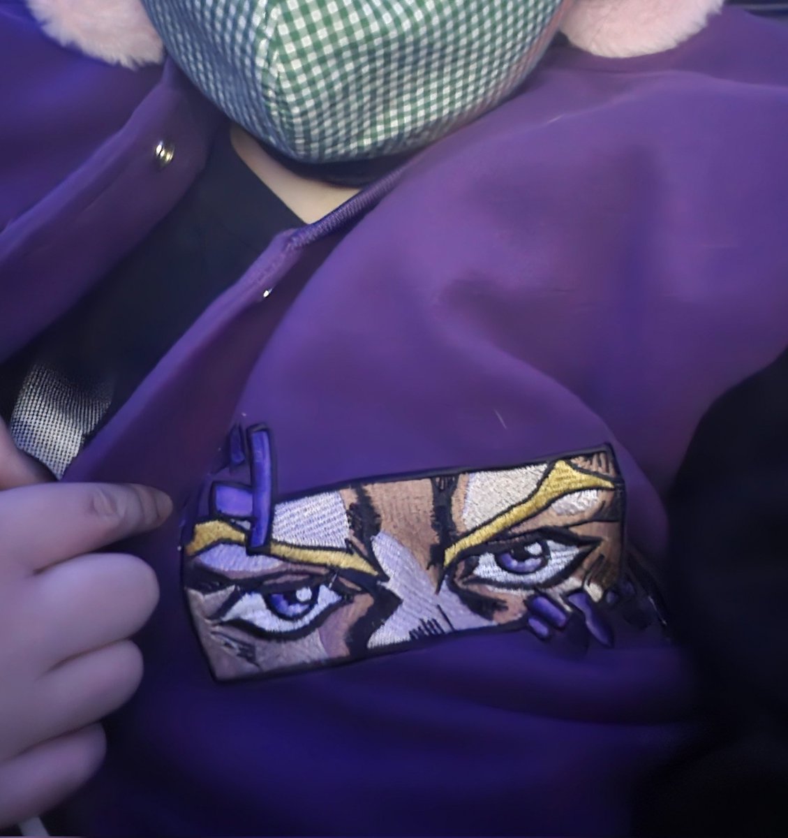 There's free wifi on this plane! I'm still alive www