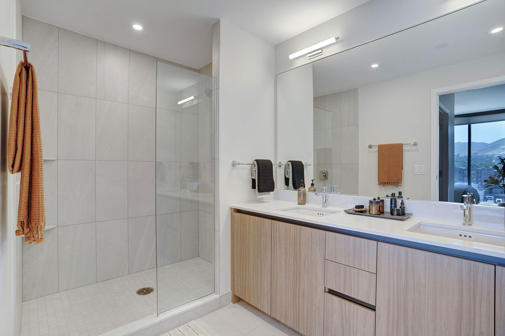 KairoiRes's tweet photo. Downtown SLC, done with intention.

 The Worthington brings together skyline views, mountain backdrops, and spaces designed to feel just as good as they look.

This is urban living, with care woven in — come take a tour: https://t.co/24MggESp5L

#SaltLakeCityLiving https://t.co/W8KBPthhxp