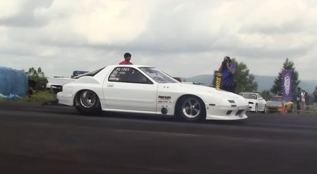 sad.machines tweet media