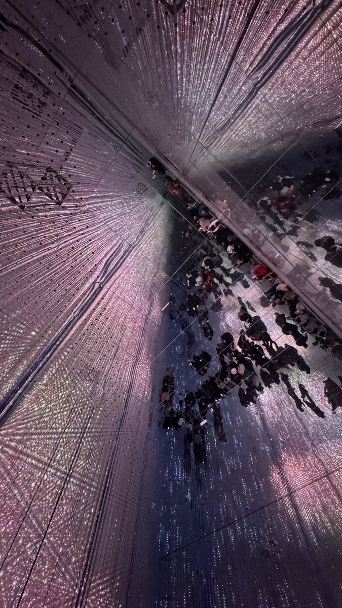 nqctltb's tweet image. #teamLab Borderless.