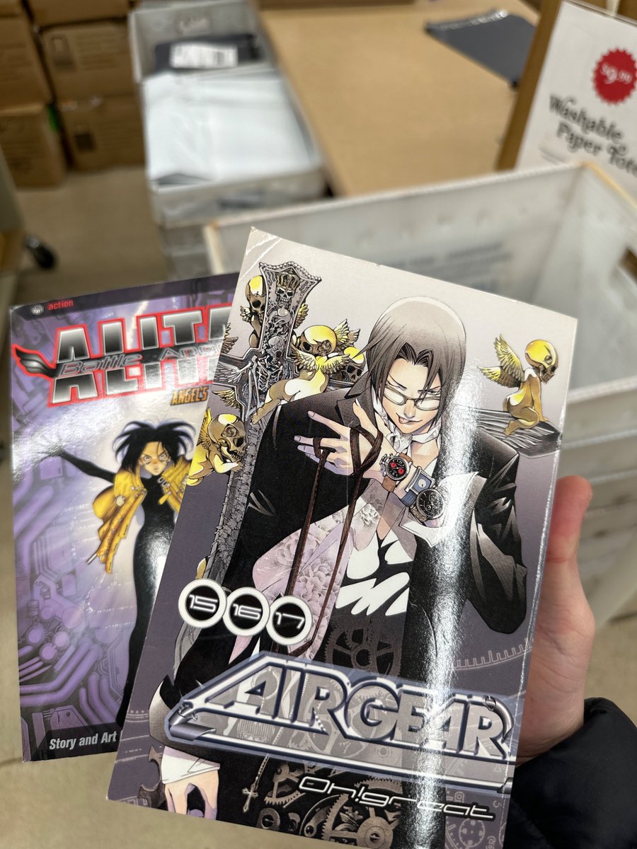 Not leaving empty handed though. Now only missing one Air Gear volume.