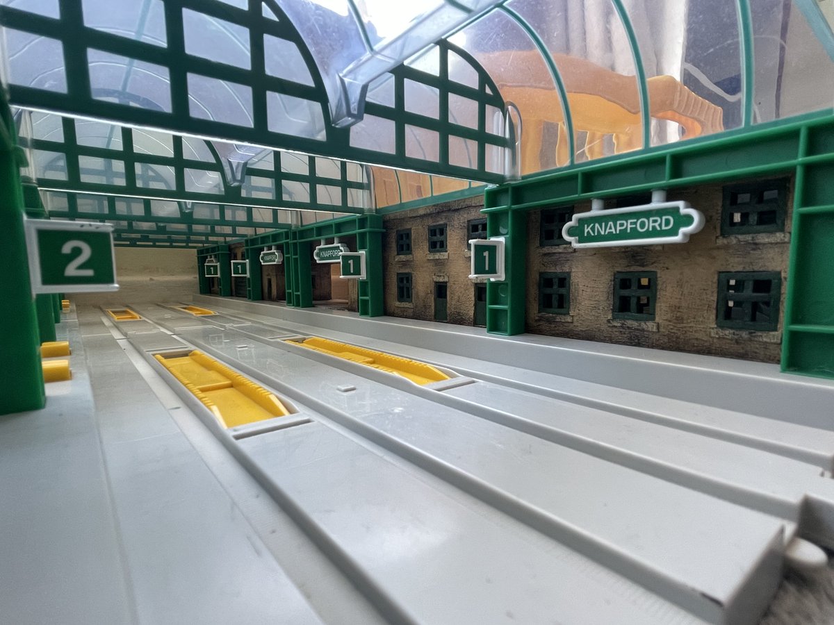 Hey guys, long time no see! Hope you’ve all had a good Christmas and New Years! 

I’ve not really had the time to work on my channel recently while I was directing my short film, but now that’s almost done, I’ve finally finished this lil project I’ve been working on since June…