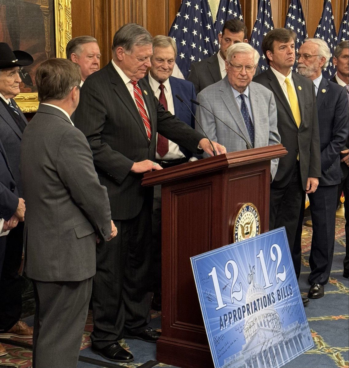 RepRutherfordFL's tweet image. 12 for 12 @HouseAppropsGOP bills passed! 

THEY said it couldn’t be done but THEY don’t know Chairman Tom Cole! 👍👍👍👍