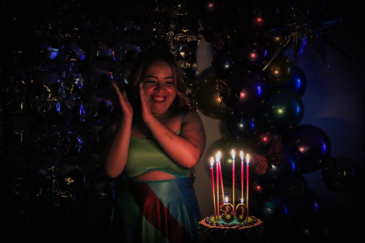 PauhSanchez_'s tweet photo. Tuve la fiesta de mis sueños, ahora si “30, coqueta y prospera” ✨🫰🏽 https://t.co/1bxmXJA4zv