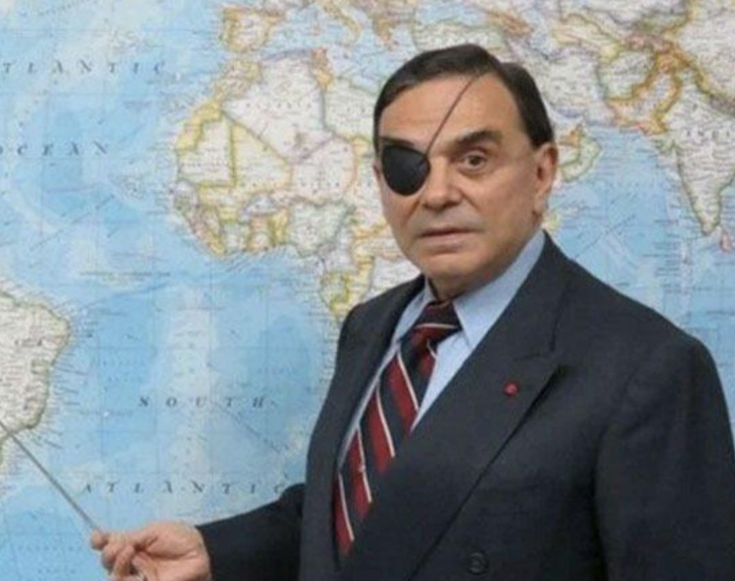 Murió Walter Martínez, periodista uruguayo que condujo el programa Dossier durante décadas en Venezuela. "Disponga usted de las cámaras, señor director" 🤍