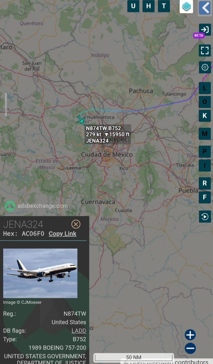 Llega un avión del #FBI al <a href="/AICM_mx/">Aeropuerto Internacional Benito Juárez CDMX</a> ¿Saben si <a href="/fernandeznorona/">Fernández Noroña</a> ya esta defendiendo la soberanía desde algún vuelo en primera clase? Y más importante, ¿Ya le avisaron a <a href="/Claudiashein/">Claudia Sheinbaum Pardo</a>?