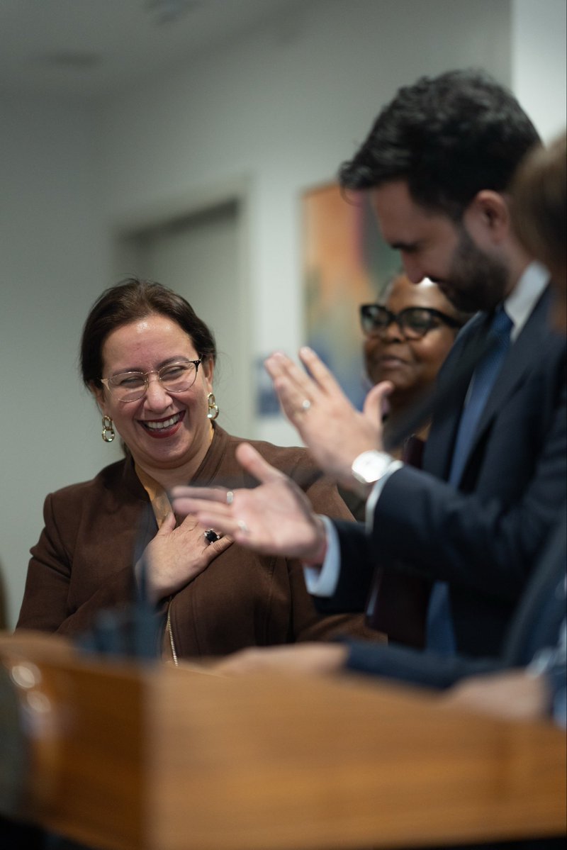 NYCMayor's tweet image. Today, we opened two new clinics to ensure young New Yorkers can access the care they deserve.
 
From mental health support to reproductive care, these clinics are about meeting young people where they are and standing with them as they grow — providing consistent, comprehensive,…