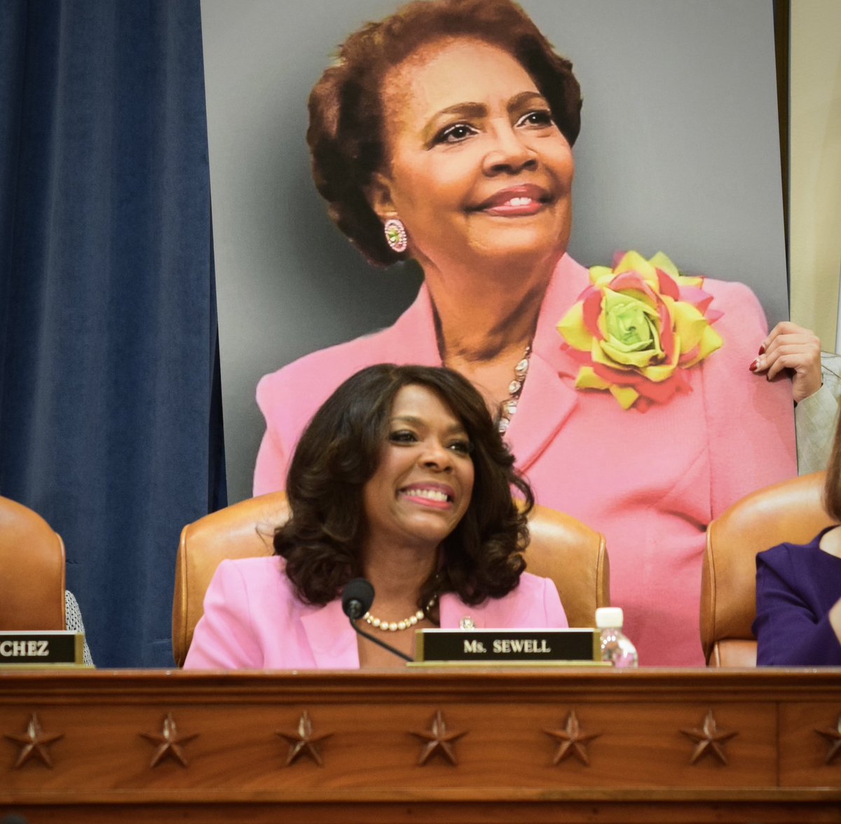 RepTerriSewell's tweet photo. BIG NEWS! The House just passed our bill to expand access to early detection cancer screenings for America's seniors! The Nancy Gardner Sewell MCED Act is one step closer to becoming law!!! 🙌🏾
