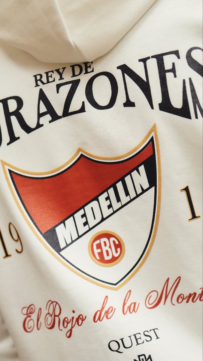 DIM_Oficial's tweet image. El Poderoso se lleva puesto, incluso cuando el partido terminó.
New Collab  |  Quest x DIM. ⚽🏆🔥

#Quest #SiemprePoderoso