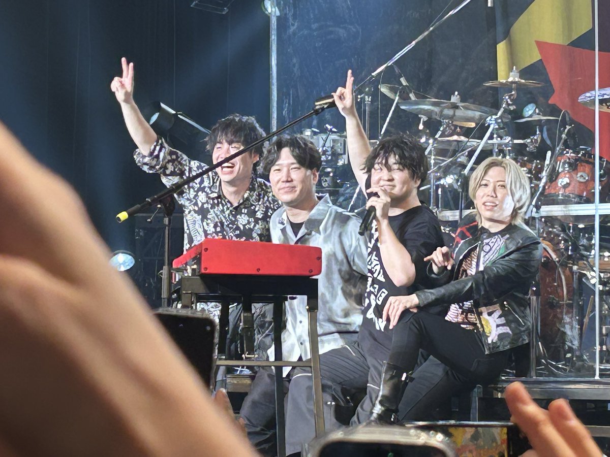 basara_da6810's tweet photo. Zeppのお裾分けです
そこまで画質良くないのすいません😭 https://t.co/jvGFL10Kft