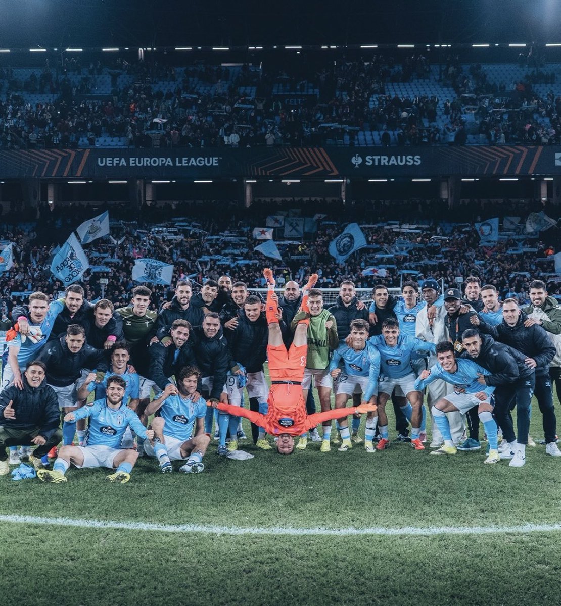 a Alba tweet media