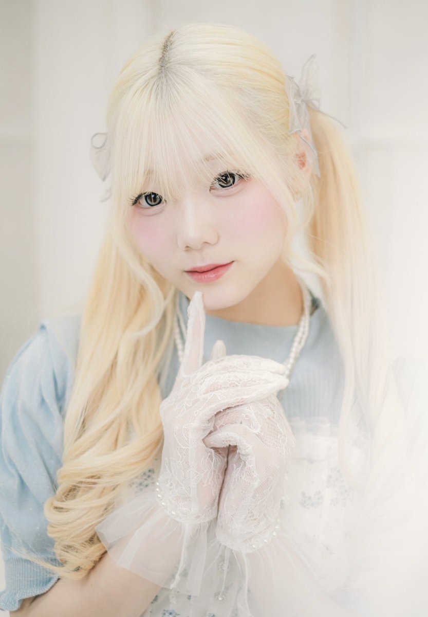 ProduceiProject's tweet photo. ［#水城れな］（柿元礼愛）
昨年も沢山お世話になりました！
年初めはじめてみんなに会えます💞楽しみましょう✨️

［#日下部美愛］　
MCとしてもNü FEEL.としても頑張りたいと思います❤️‍🔥
会いに来てね〜！！

🎫チケット
1部 https://t.co/kkD46p3d7m
2部 https://t.co/l7WII7p98H

#プロアイ https://t.co/ROGfxnqY0s