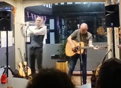 SilburysThe's tweet photo. Saturday we're at the lovely Crafty Fox, The Walk, #Ipswich. Entry free, music from 8.00pm. Great bar, wonderful atmosphere. Maybe guest appearances! @StephenFoz @allaboutipswich #CraftyFox #folk #rock #music @ipswichstar24 @BBCSuffolk https://t.co/CwDDUNfXPn