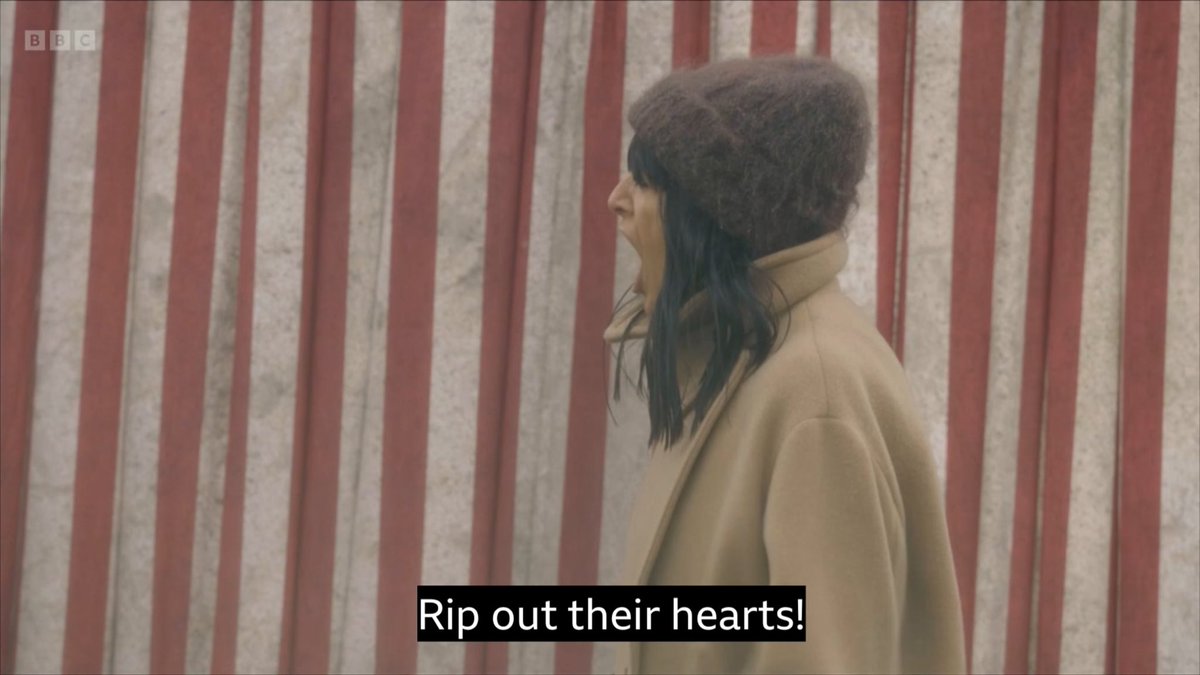 PTwithRob's tweet image. Claudia what have you got against Penguins?!
@ClaudiaWinkle #TheTraitors