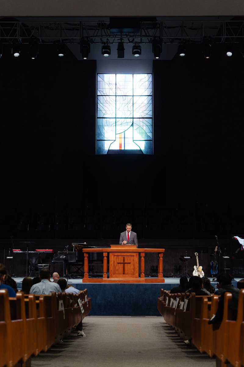 HGCSchool's tweet photo. Today in Chapel, our students learned what it means to have self-control! Pastor Campbell preached out of James, while Pastor Jacob spent time in Proverbs today. During our Lions Connect, Pastor Jacob also talked about self-control with our parents using the book “What Do I Say When…” by Dr. Andrew Walker.

It was a great day to worship together!