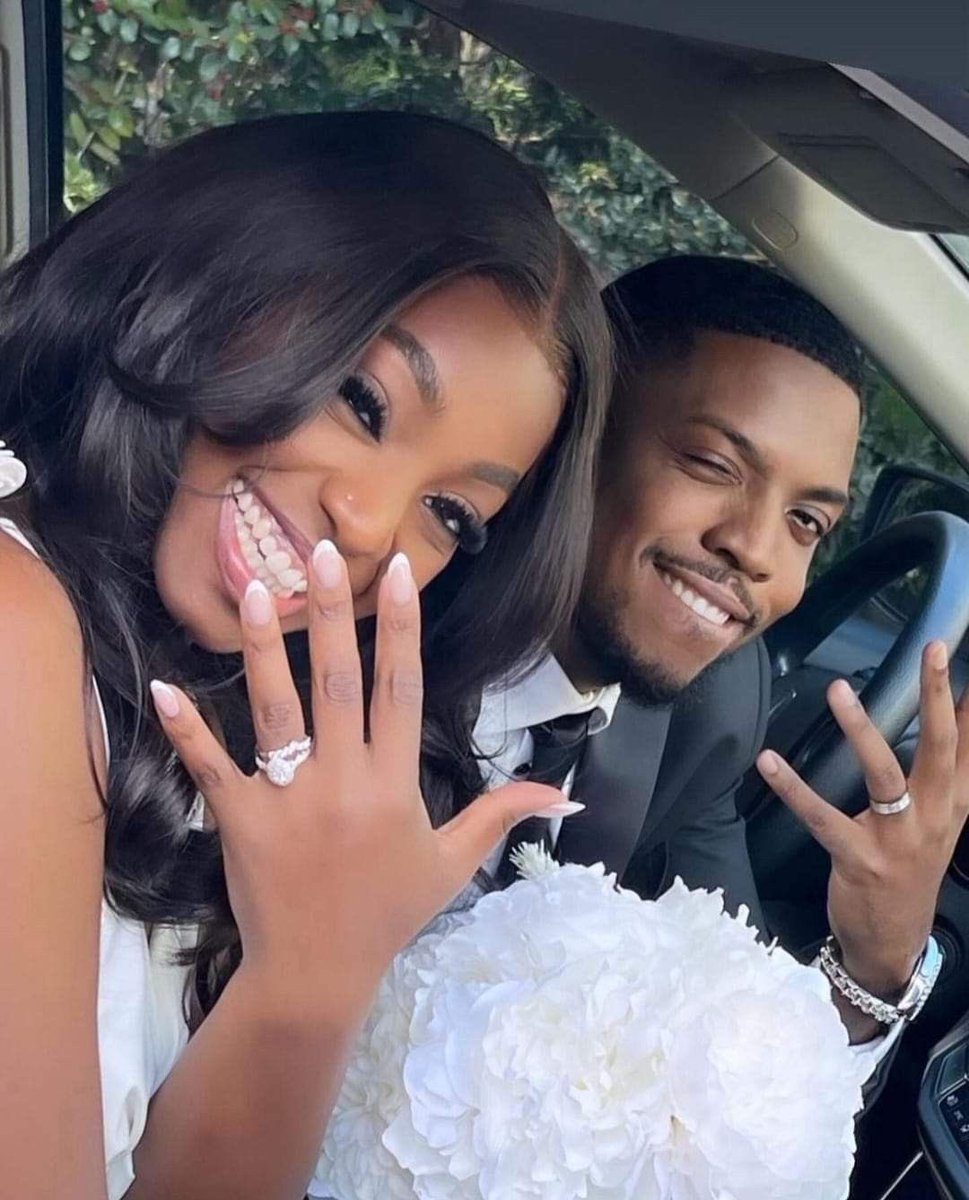 YOUR FINGERS 💍 WILL NO LONGER BE EMPTY
CONGRATULATIONS 🎉🎊