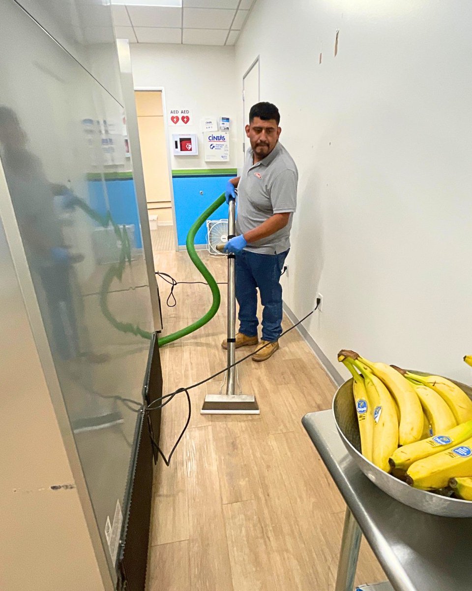 servpro_ventura's tweet image. Emergency commercial response in Carpinteria, CA 🚨
Sewage backup impacted a lunch room. Our team is on-site extracting, cleaning, and sanitizing to help this business reopen safely.
📞 (805) 656-3911
#SERVPROVentura #CommercialCleanup #CarpinteriaCA