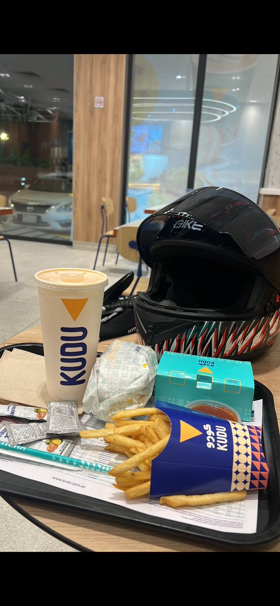 logtekc's tweet image. 🏍️🖤