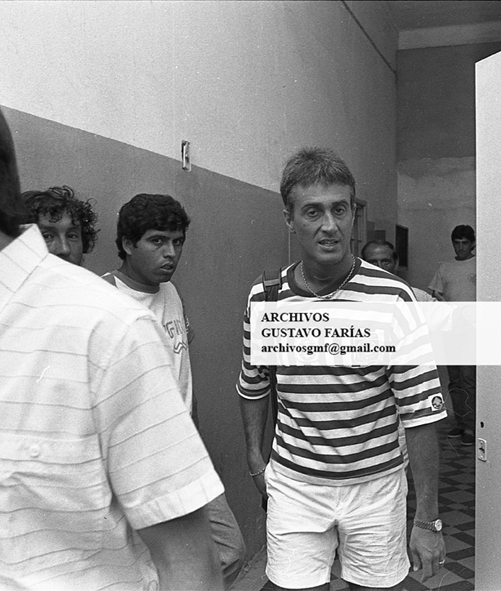 #UnaFotoCualquiera
Hace 35 años (21/1/1991) Norberto Alonso fue despedido de <a href="/Belgrano/">Belgrano</a> en su única incursión como director técnico. Sólo dirigió 5 partidos, con 1 triunfo, 1 empate y 3 derrotas. Fue reemplazado por Jorge Guyón y el equipo lograría el ascenso a Primera.