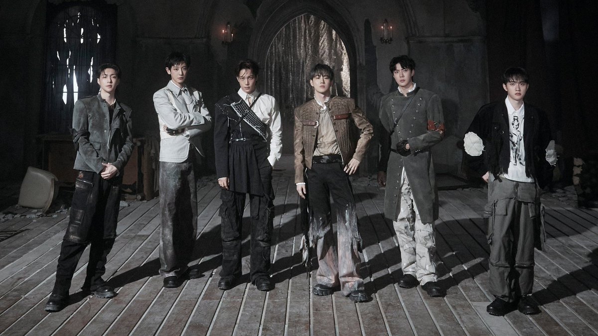xunhuas's tweet photo. These are EXO's exact outfits for their 'Crown' stage on Music Bank today except for Sehun who changed his jacket to a shorter one similar to a larry jacket. They look very pretty and cool in person, just like real princes. But the boys have gotten extremely skinny... The stage has a ruined medieval castle vibe to it, with a huge crown up in the air. They pre-recorded twice today! ㅠㅠ
