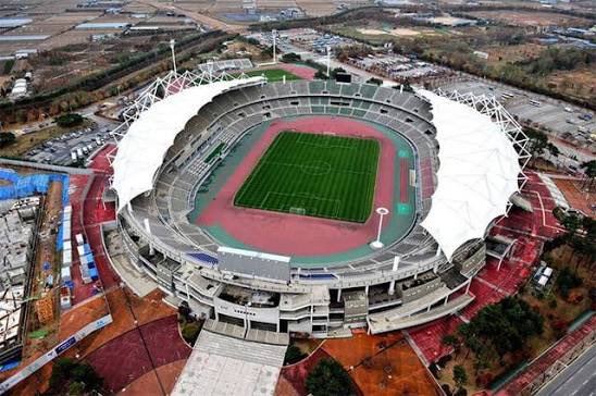 btschartsdailyc's tweet image. [NEWS] BigHit announced that #BTS SOLD OUT their three-day concert in Goyang during the ARMY membership presale 🇰🇷🏟️

On the 23rd, BTS's agency stated "'BTS WORLD TOUR 'ARIRANG' IN GOYANG ' will be held at the Goyang Sports Complex Main Stadium on April 9th, 11th, and 12th. The…