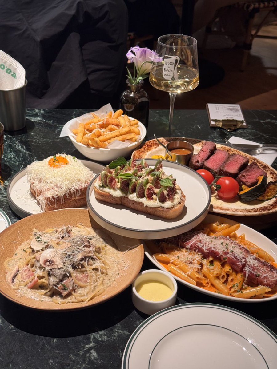 DodoRandy's tweet photo. Girls' night out: because we deserve a break and a glass of wine (or three). https://t.co/qlthYHrdOI