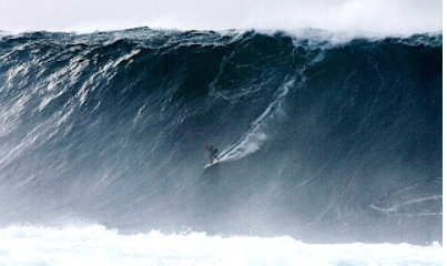 Gerry Lopez was at one of the earliest surf contest at Makaha.  He was intimidated by the area with the 20 foot waves.  Then next to him, Buffalo Keaulana surfed by with 2  photographers, wearing shades and smoking a cigarette.  It gave Gerry some confidence.